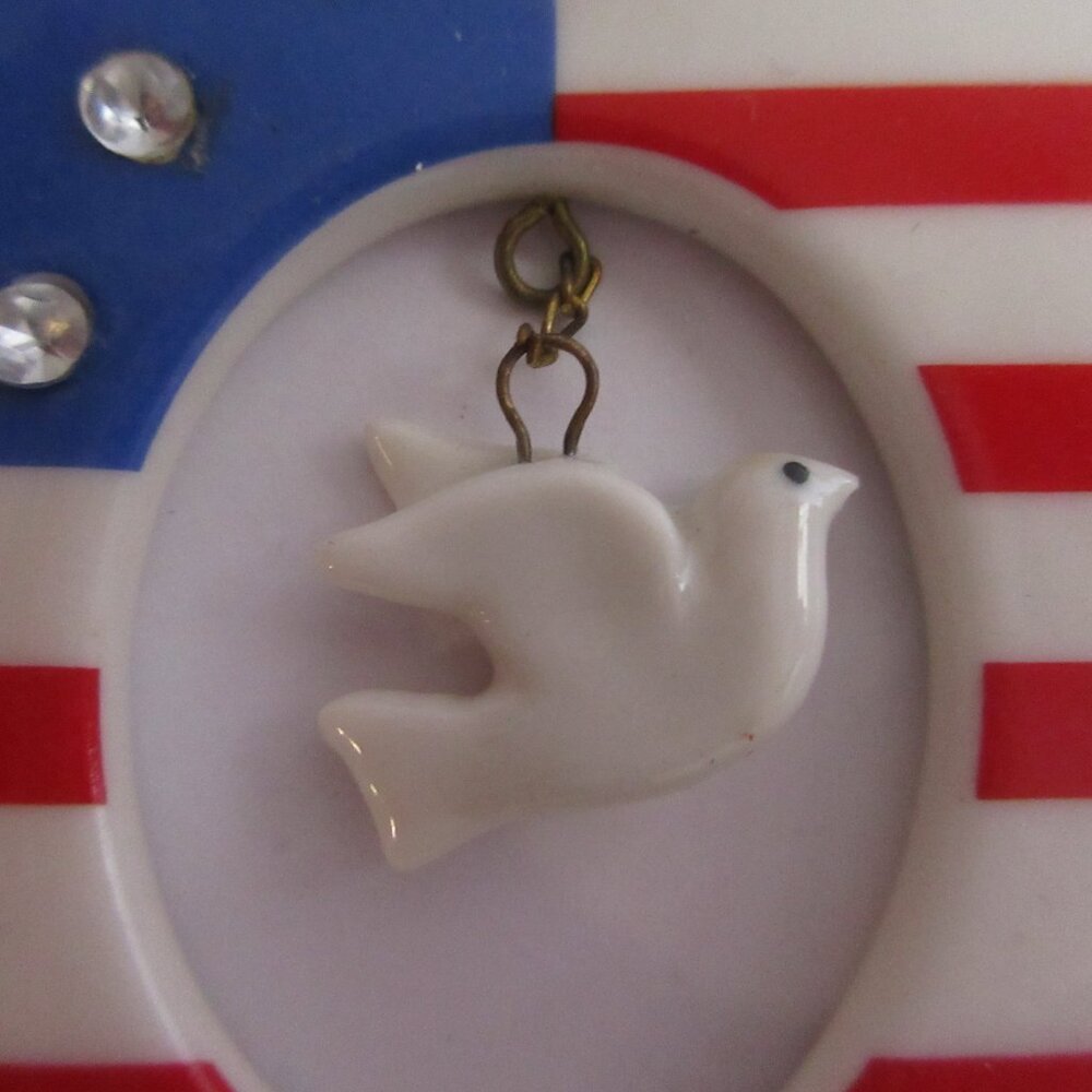 USA God Bless America Glass Christmas Ornament & Avon Patriotic Flag Lot of 4 - Picture 5 of 15